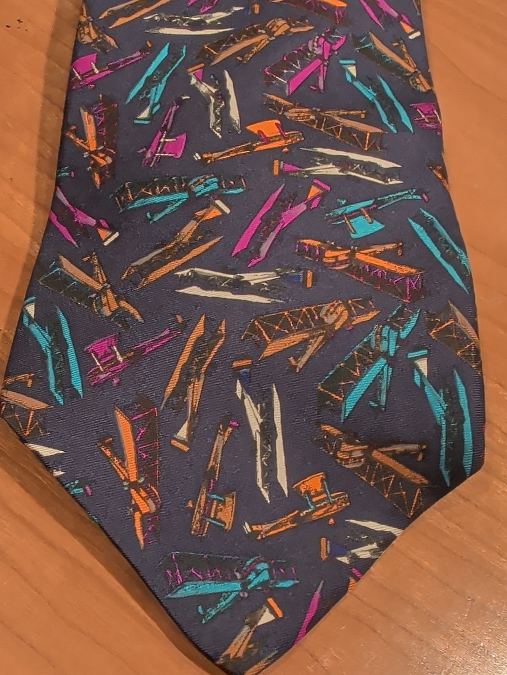 Plane print novelty tie. Enrico Coveri Fun Silk tie!